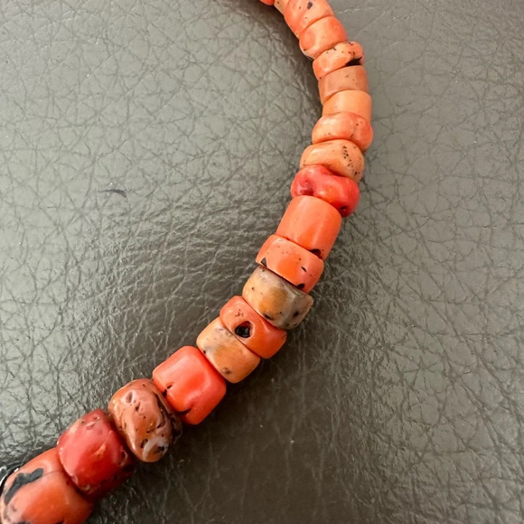 Unique  Old Coral Choker Necklace Take 20%off - Picture 3 of 4